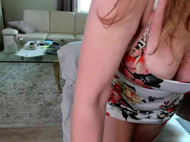 BustyNatascha-Milf webcam