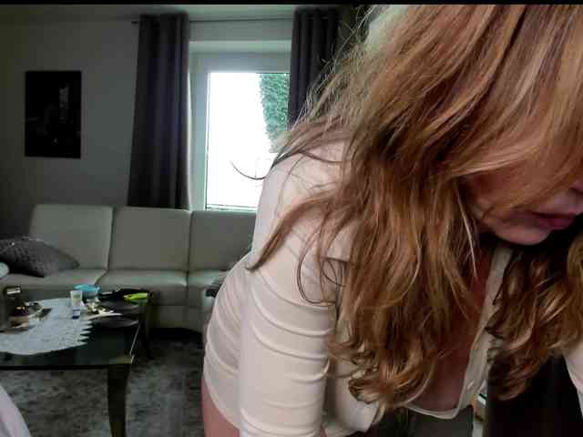 BustyNatascha-Milf webcam