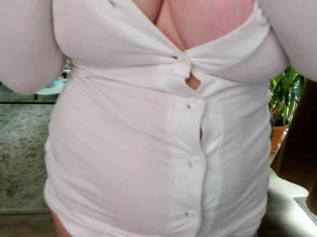 Model: BustyNatascha-Milf