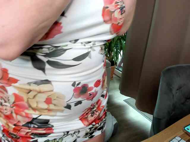 BustyNatascha-Milf webcam