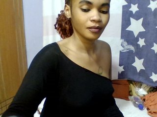 Prettie-brownskin's Live Webcam