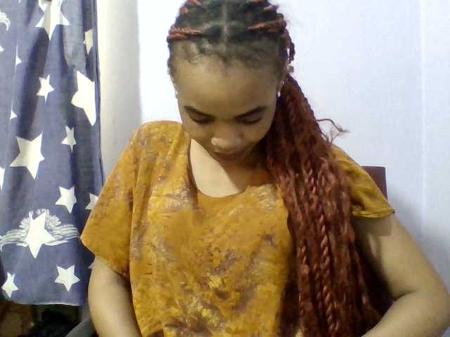 Prettie-brownskin live cam on BongaCams