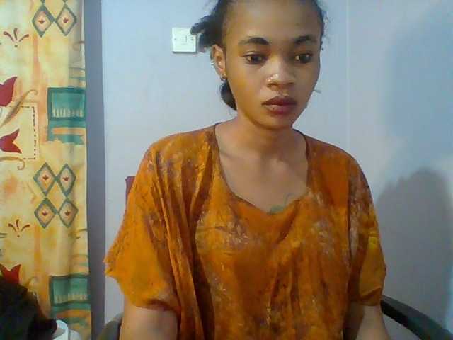 Prettie-brownskin live cam on BongaCams