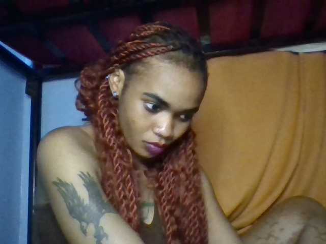 Prettie-brownskin live cam on BongaCams