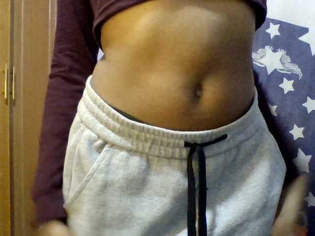 Prettie-brownskin live cam on BongaCams