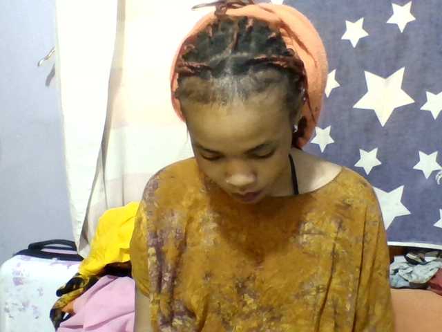 Prettie-brownskin live cam on BongaCams