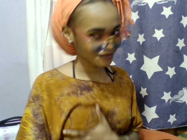 Prettie-brownskin live cam on BongaCams