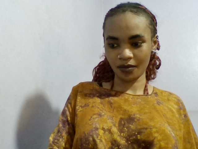 Prettie-brownskin live cam on BongaCams