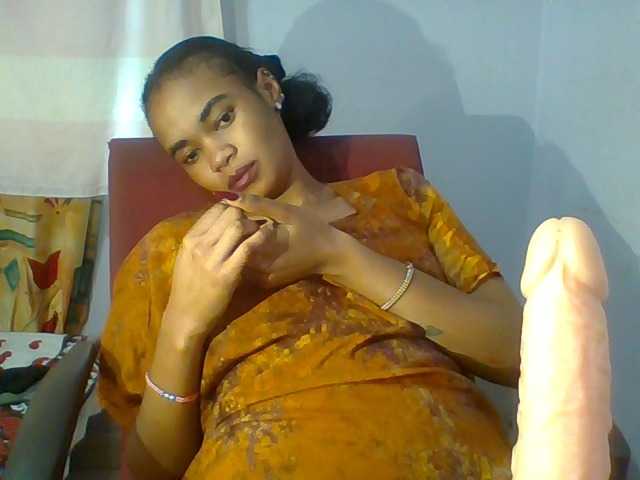 Prettie-brownskin live cam on BongaCams
