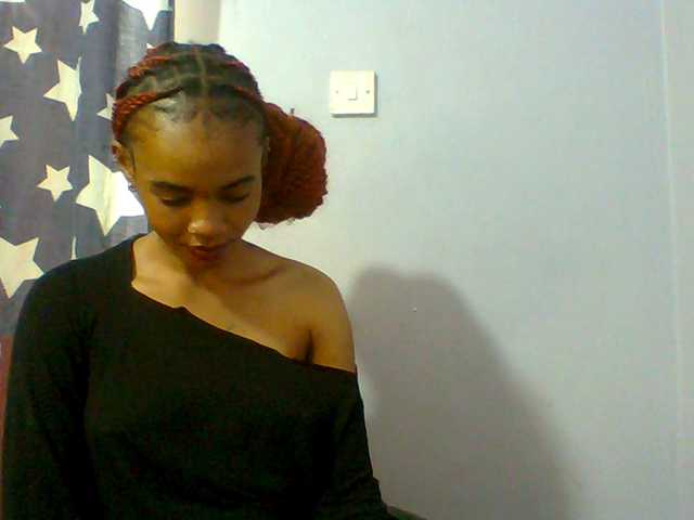 Prettie-brownskin live cam on BongaCams