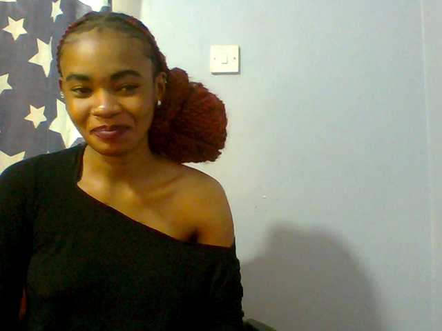 Prettie-brownskin live cam on BongaCams