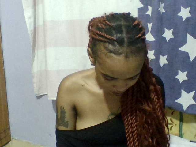 Prettie-brownskin live cam on BongaCams