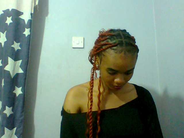 Prettie-brownskin live cam on BongaCams