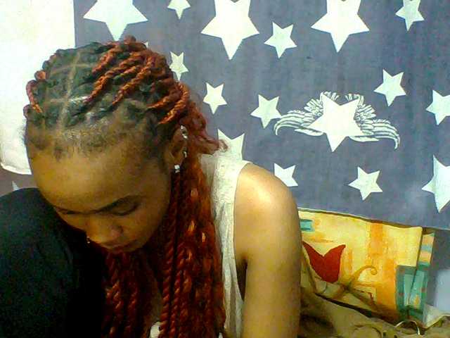 Prettie-brownskin live cam on BongaCams
