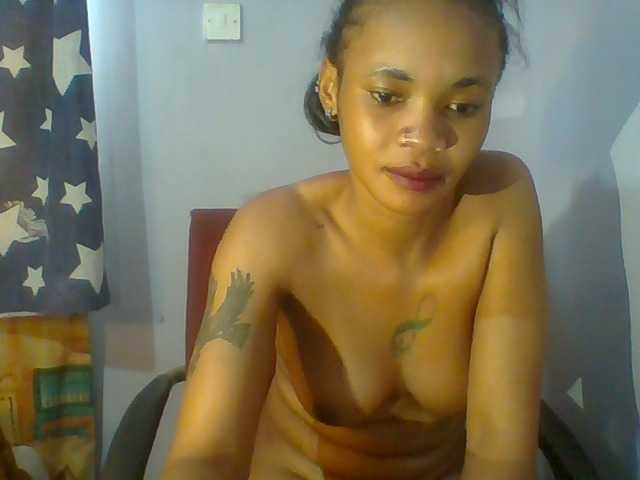 Prettie-brownskin live cam on BongaCams