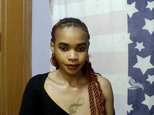 Prettie-brownskin live webcam show