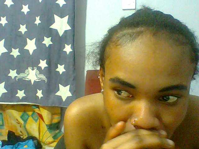 Prettie-brownskin live cam on BongaCams