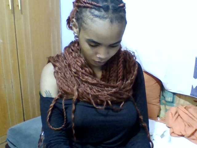 Prettie-brownskin live cam on BongaCams