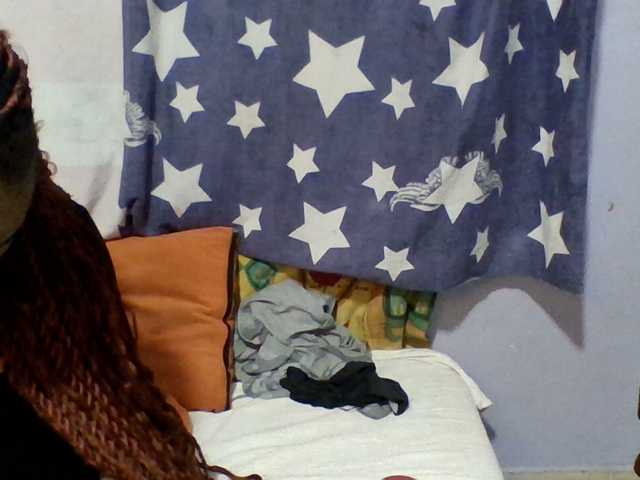 Prettie-brownskin live cam on BongaCams
