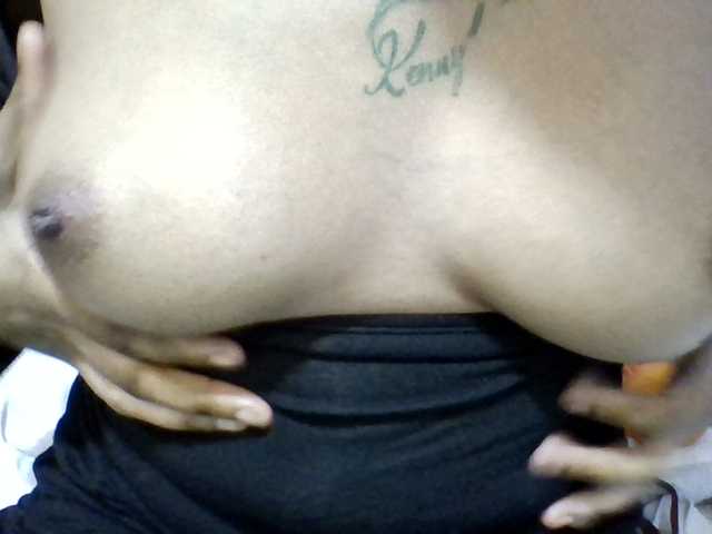 Prettie-brownskin live webcam show