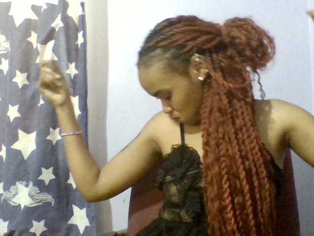 Prettie-brownskin live webcam show