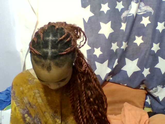 Prettie-brownskin Live Cam on BongaCams
