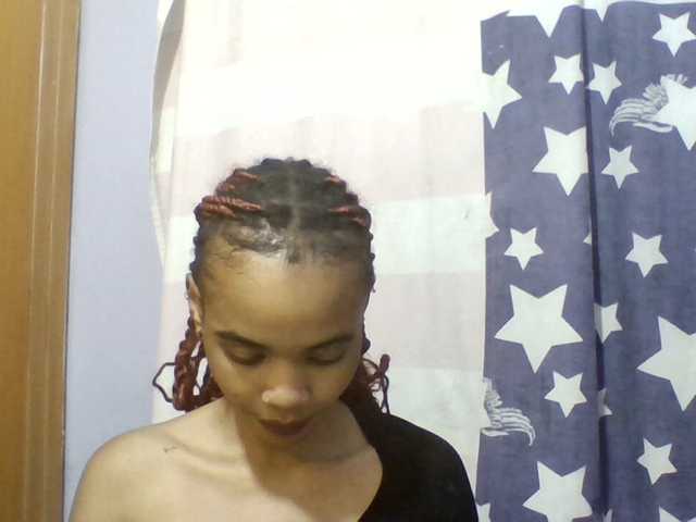 Prettie-brownskin live cam on BongaCams