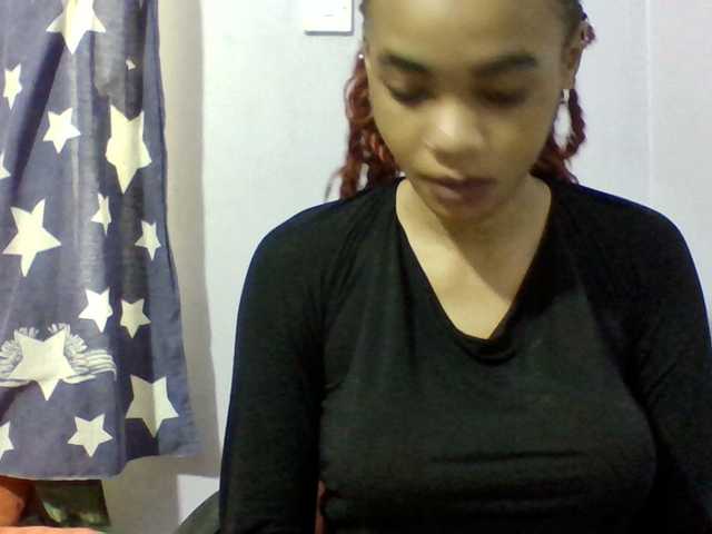 Prettie-brownskin live webcam show