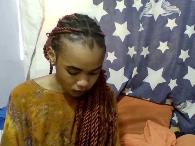 Prettie-brownskin live cam on BongaCams