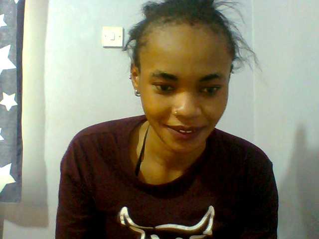 Prettie-brownskin live cam