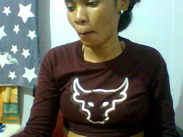 Prettie-brownskin live cam on BongaCams