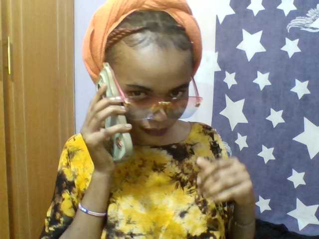 Prettie-brownskin live cam on BongaCams