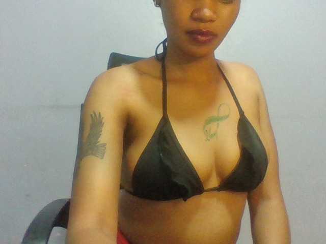 Prettie-brownskin live cam on BongaCams