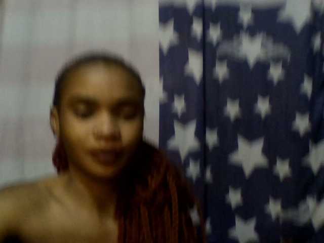 Prettie-brownskin live cam on BongaCams