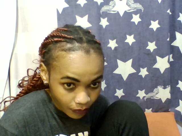 Prettie-brownskin live cam on BongaCams