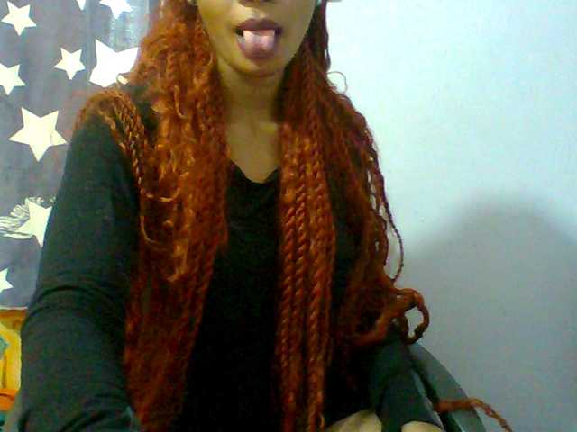 Prettie-brownskin live cam on BongaCams
