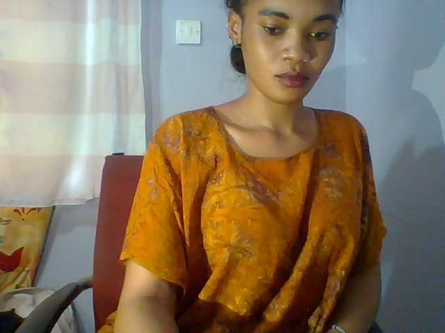 Prettie-brownskin live cam on BongaCams