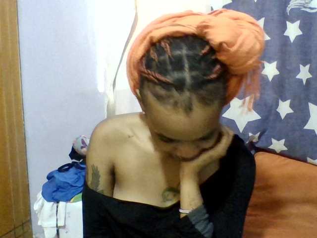 Prettie-brownskin live cam on BongaCams