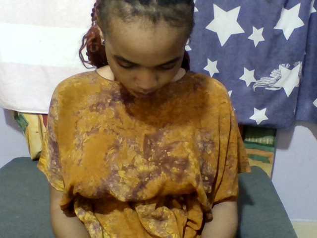 Prettie-brownskin live cam on BongaCams