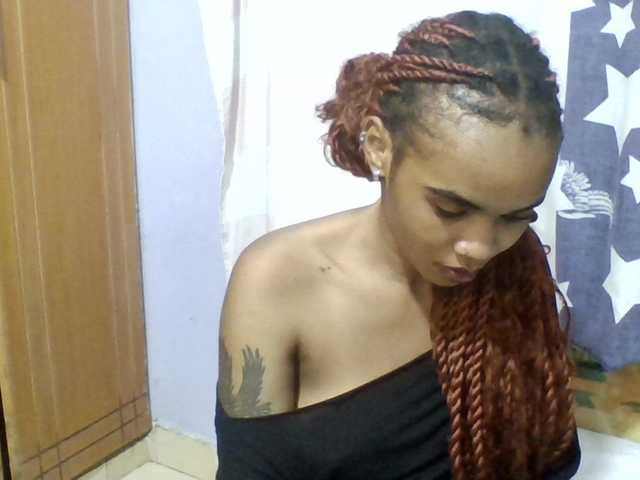 Prettie-brownskin live cam on BongaCams