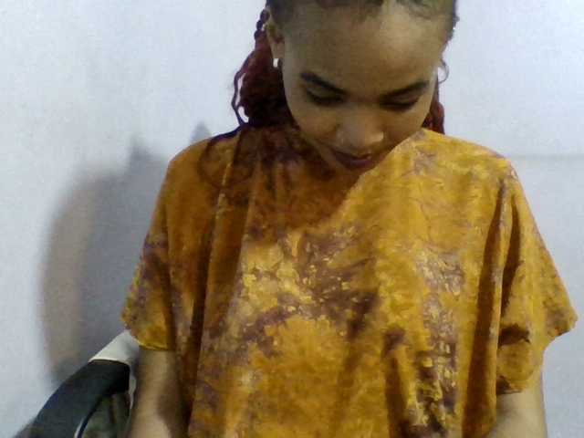 Prettie-brownskin live cam on BongaCams
