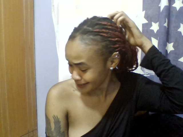 Prettie-brownskin live cam on BongaCams