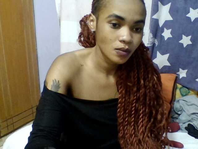 Prettie-brownskin live cam on BongaCams