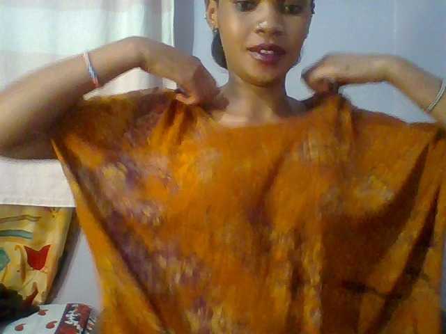 Prettie-brownskin live cam on BongaCams