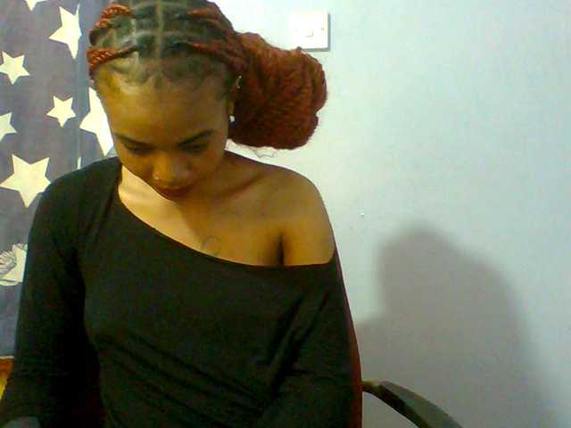 Prettie-brownskin live cam on BongaCams