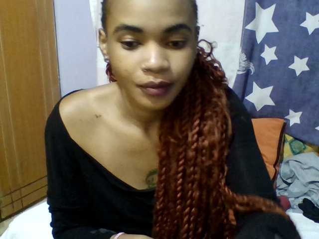 Prettie-brownskin live cam on BongaCams