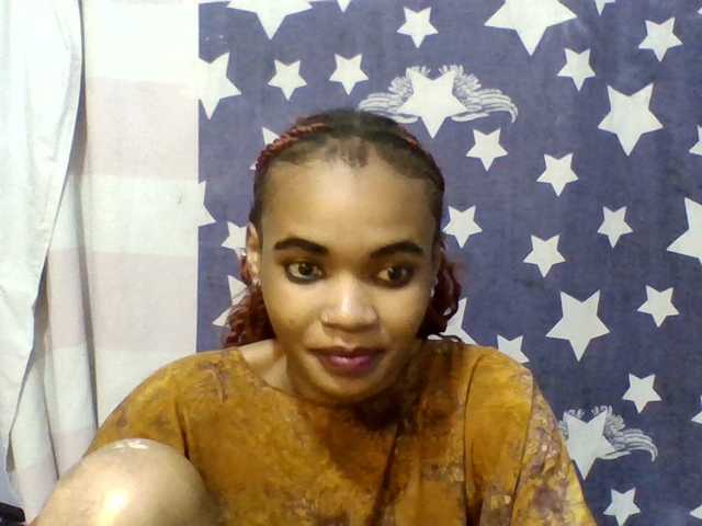 Prettie-brownskin live cam on BongaCams