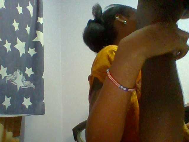 Prettie-brownskin live cam on BongaCams