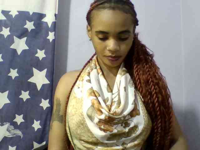 Prettie-brownskin webcam