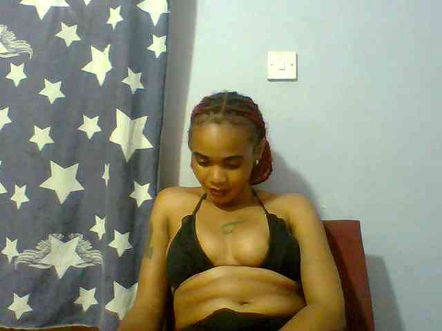 Prettie-brownskin webcam